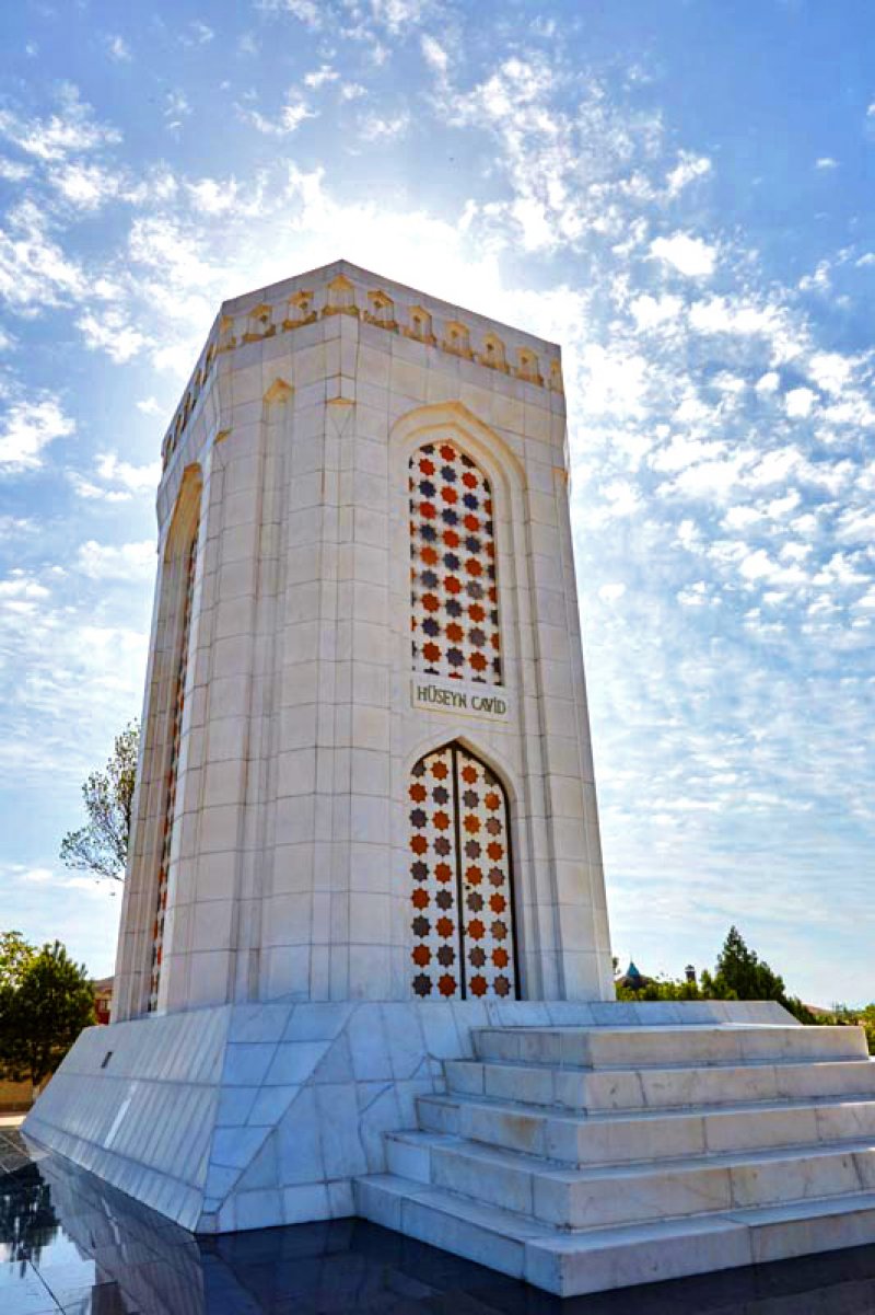 The tomb of Husein Javid