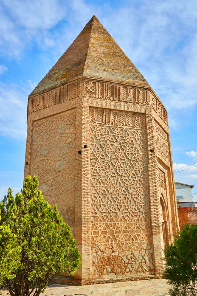 Yusif Kuseyroglu Tomb